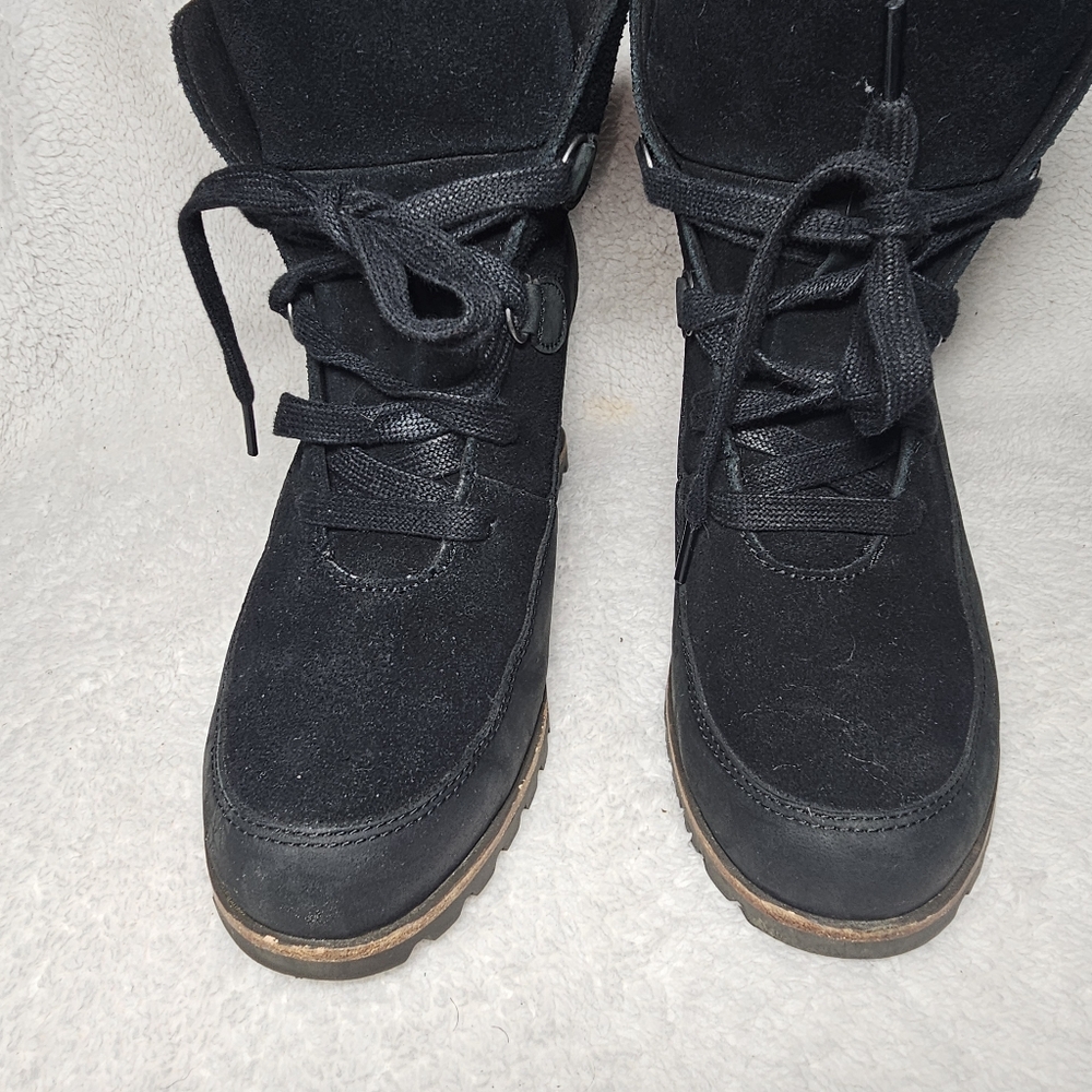 UGG Kriston Leather Suede Waterproof Bootie BLACK WEDGE Sz 8 Fur Wool Insole - Picture 4 of 9
